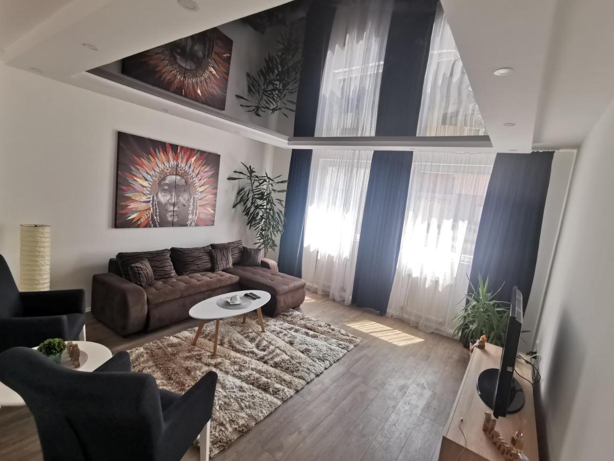 White House Ns Appartement Novi Sad Buitenkant foto
