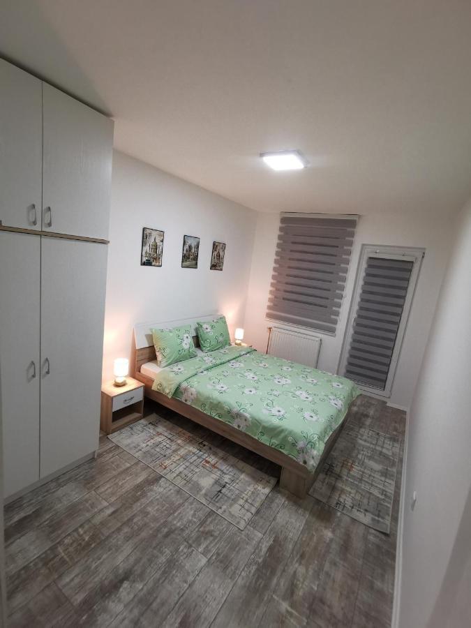 White House Ns Appartement Novi Sad Buitenkant foto