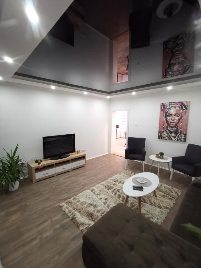 White House Ns Appartement Novi Sad Buitenkant foto