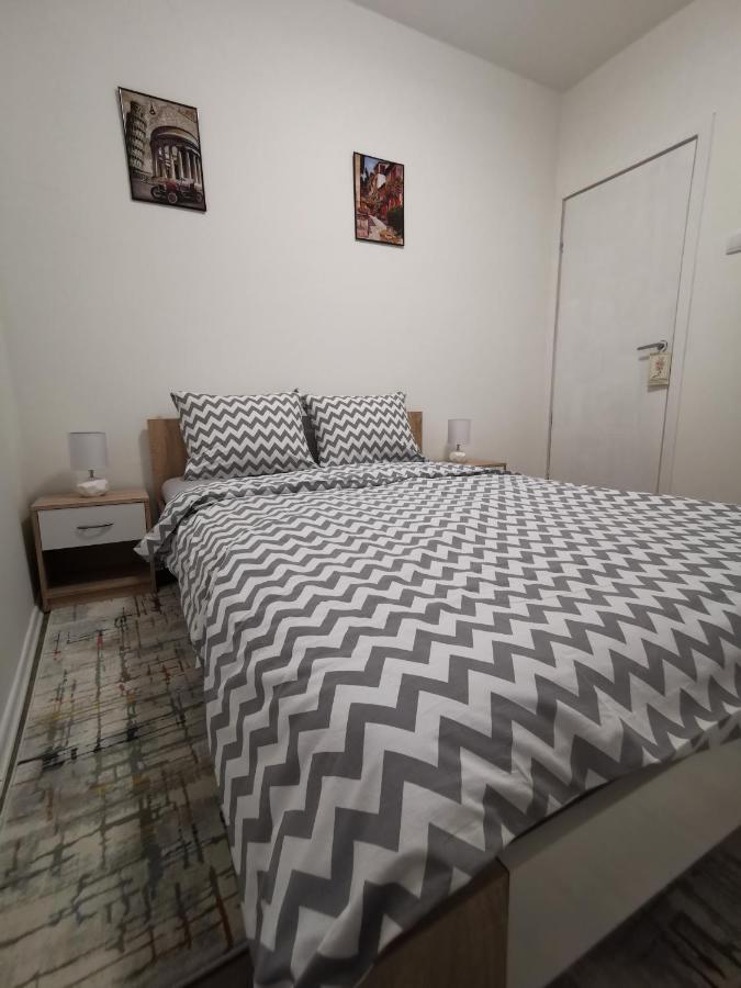 White House Ns Appartement Novi Sad Buitenkant foto