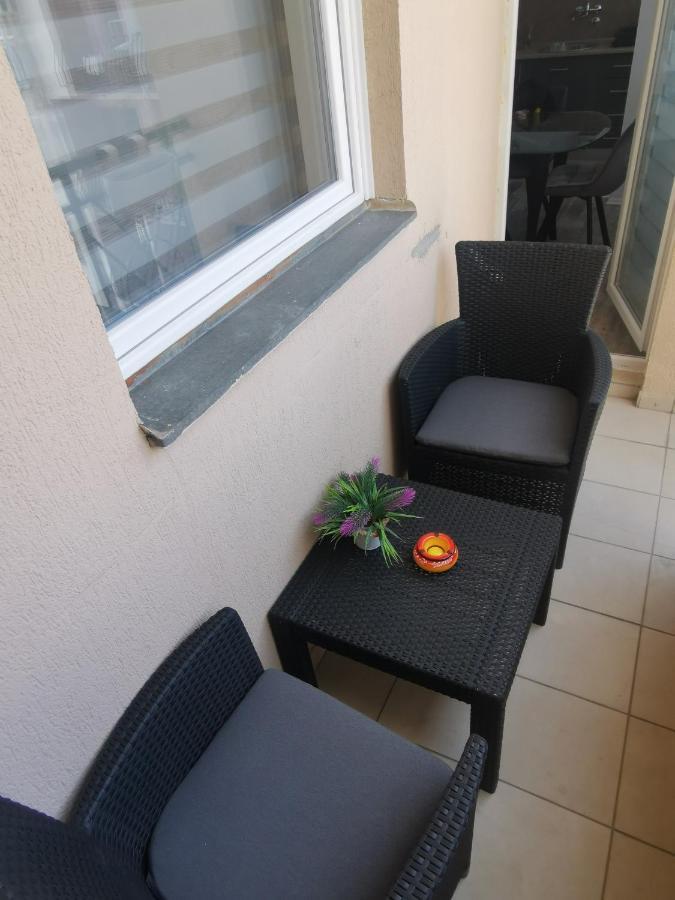 White House Ns Appartement Novi Sad Buitenkant foto