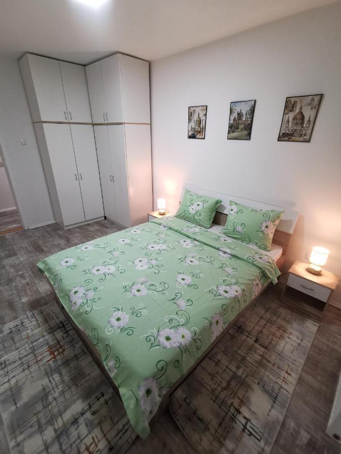 White House Ns Appartement Novi Sad Buitenkant foto