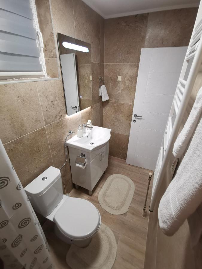 White House Ns Appartement Novi Sad Buitenkant foto